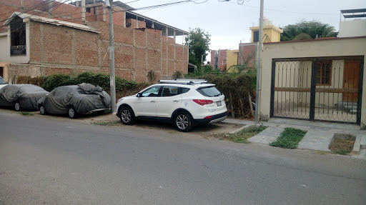 Rent a Car Piura - alquiler de vehiculos autos camionetas en Piura